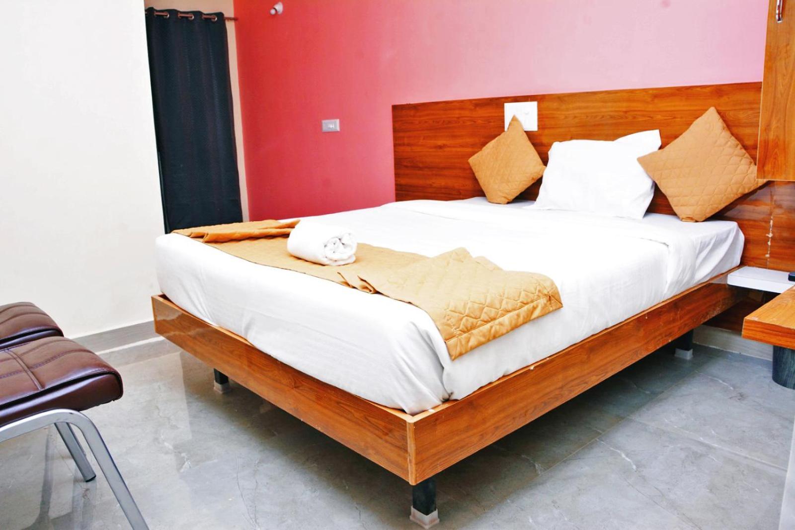Udupi Deluxe Lodge Gulbarga Kalaburagi Exterior photo