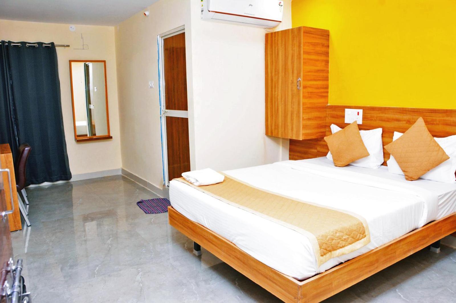 Udupi Deluxe Lodge Gulbarga Kalaburagi Exterior photo