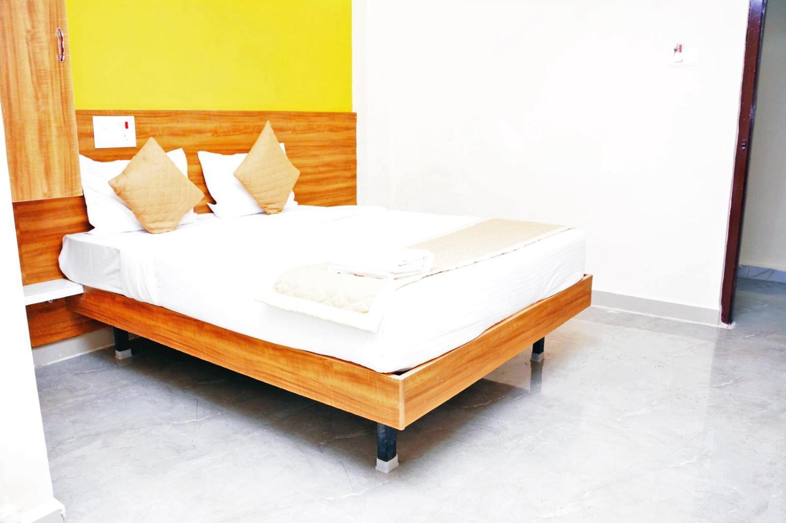 Udupi Deluxe Lodge Gulbarga Kalaburagi Exterior photo